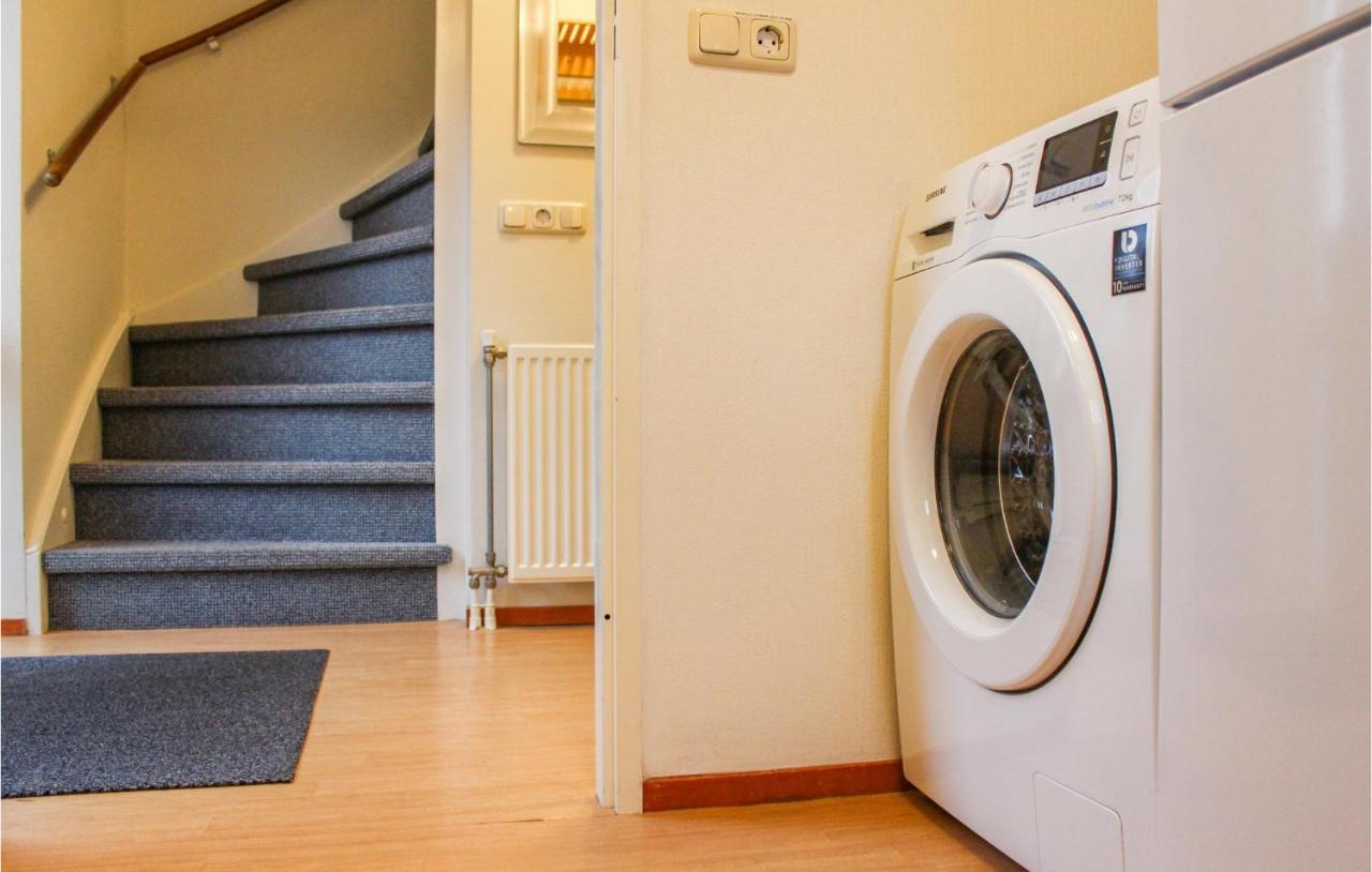 3 Bedroom Lovely Home In Zonnemaire Экстерьер фото