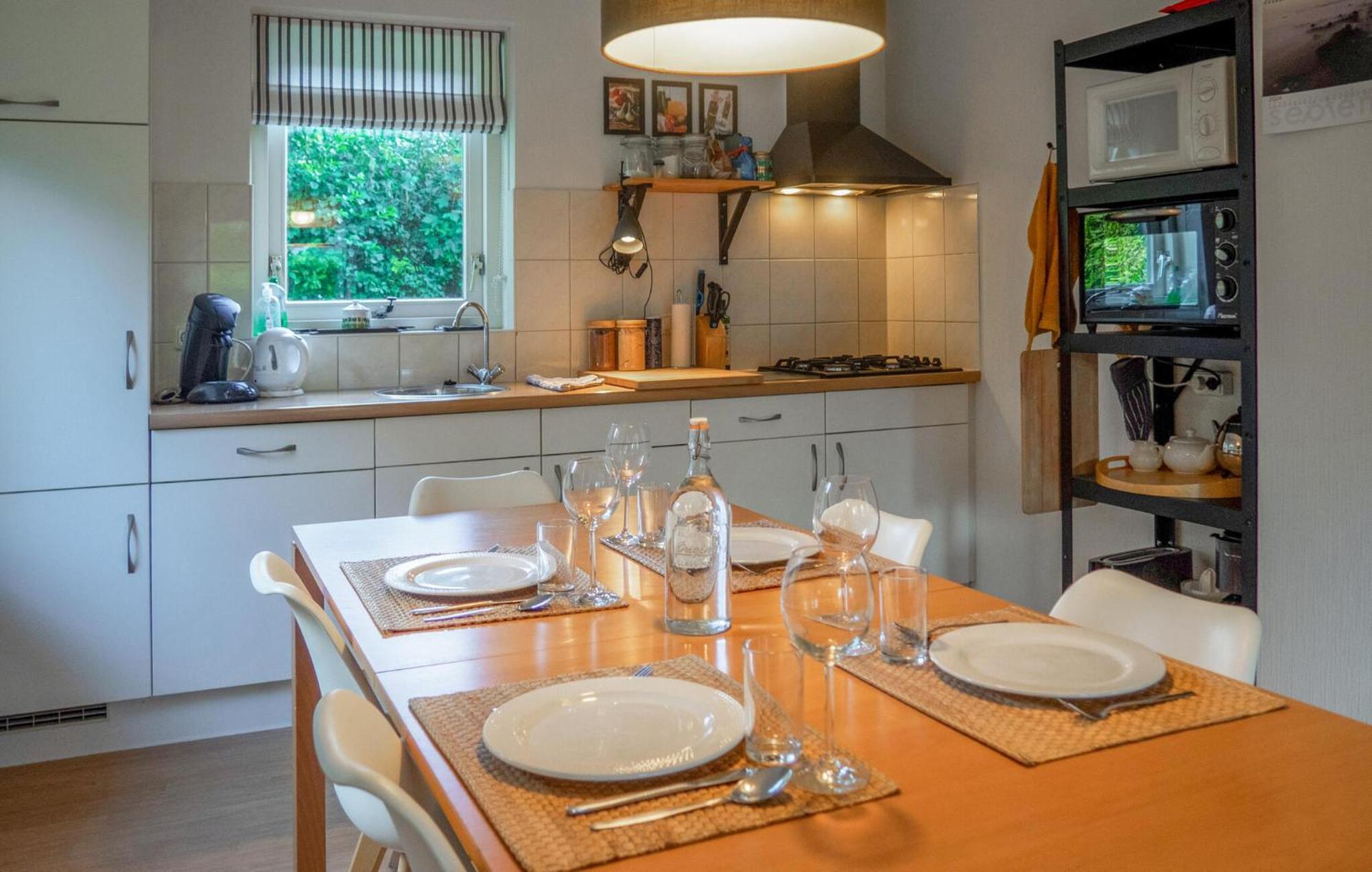 3 Bedroom Lovely Home In Zonnemaire Экстерьер фото