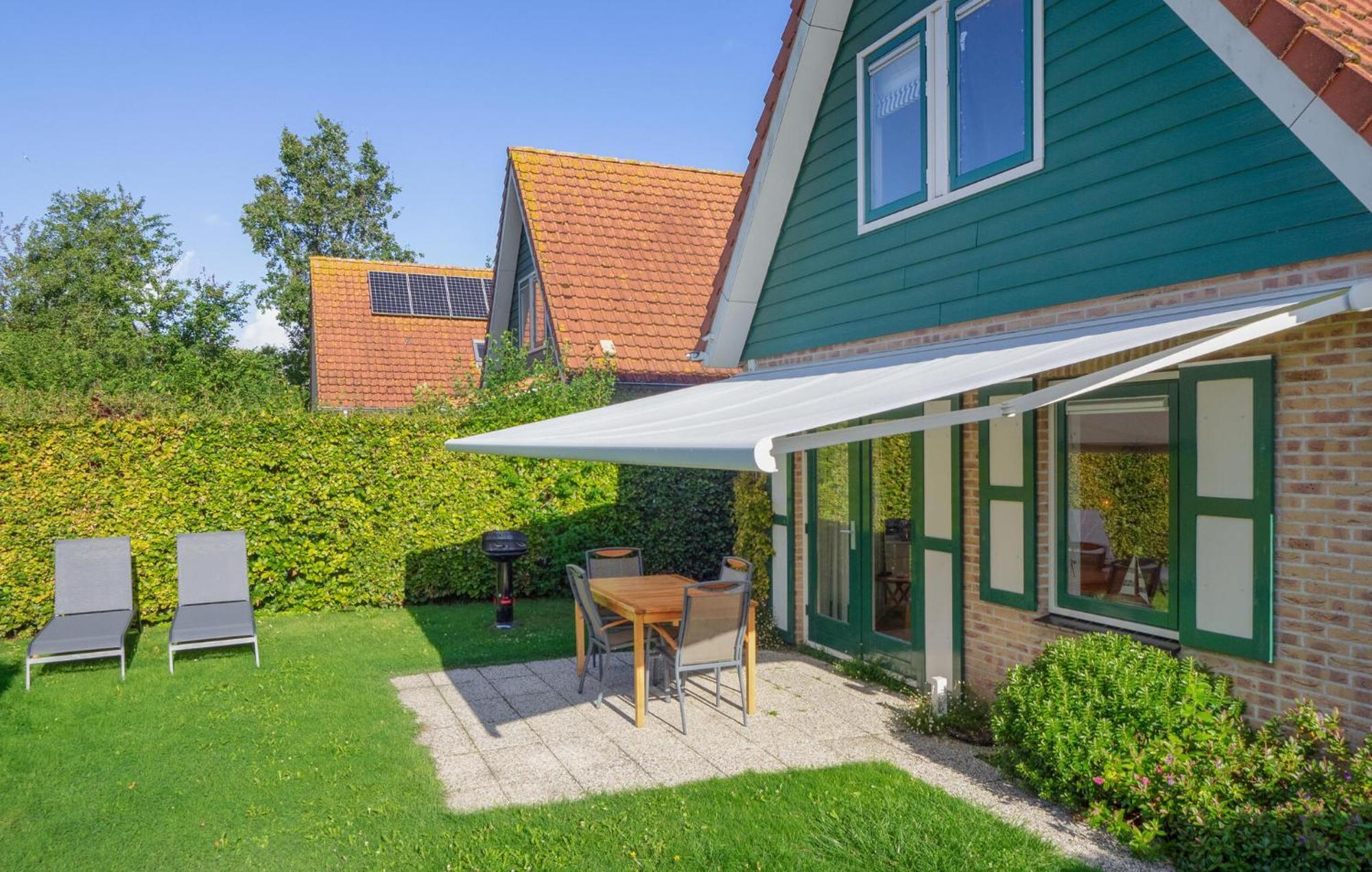 3 Bedroom Lovely Home In Zonnemaire Экстерьер фото